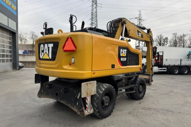 CATERPILLAR | M320F Oilquick - Ekskavator roda: gambar 4 CATERPILLAR | M320F Oilquick - Ekskavator roda: gambar 4