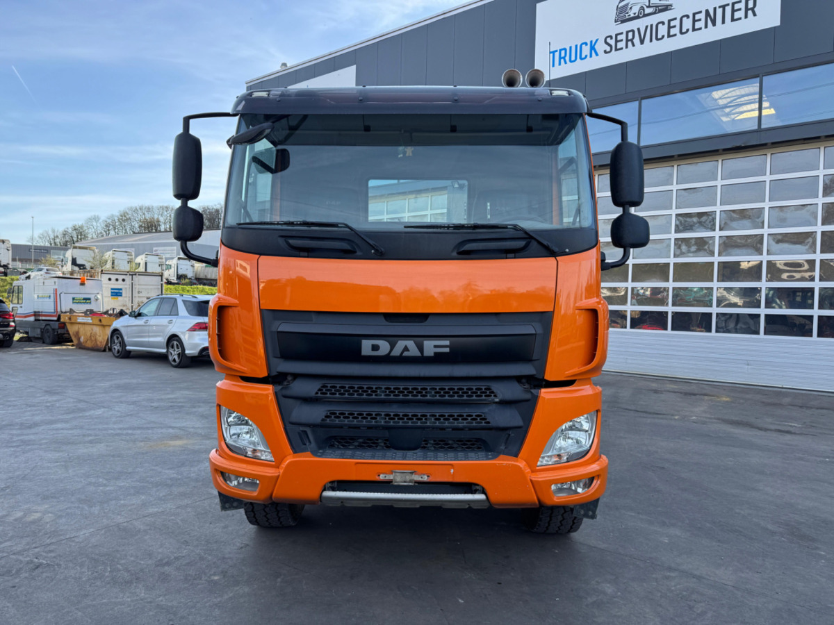 DAF CF440 8x4 Fahrgestell - Truk sasis: gambar 2 DAF CF440 8x4 Fahrgestell - Truk sasis: gambar 2