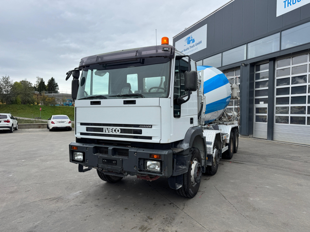 IVECO 440 Cursor 8x4 Liebherr - Truk pengaduk beton: gambar 1 IVECO 440 Cursor 8x4 Liebherr - Truk pengaduk beton: gambar 1