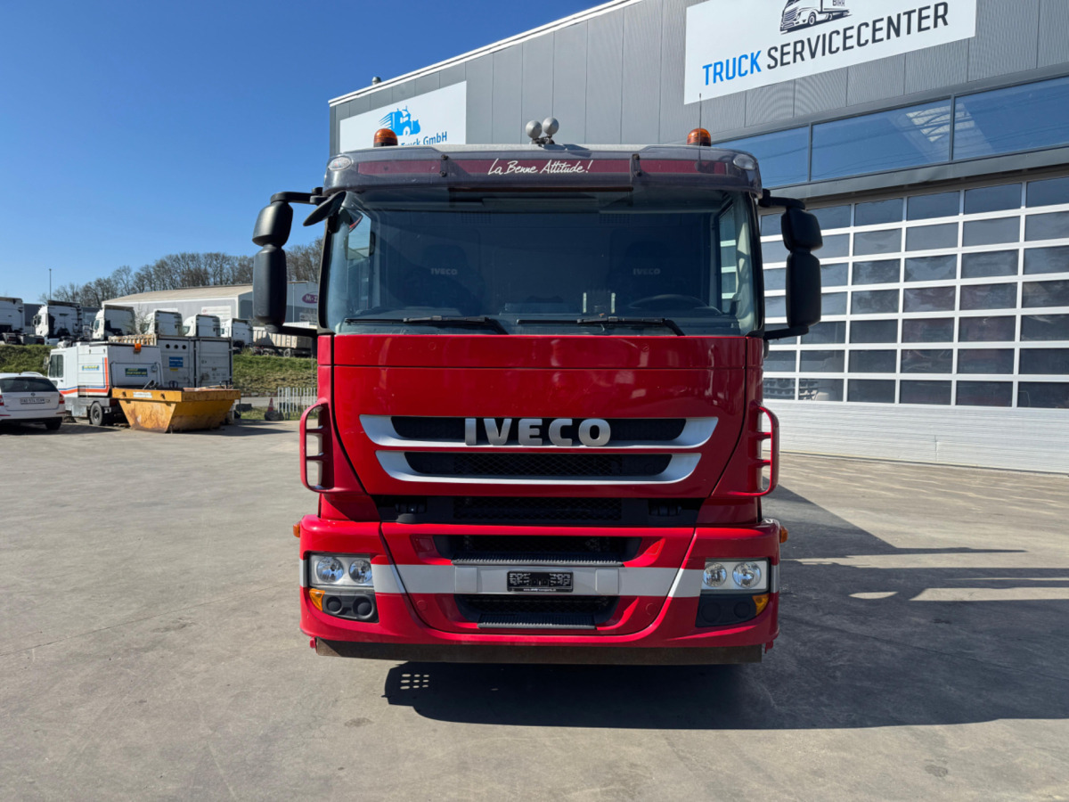 IVECO Stralis 360 6x2 PK16502-2 Machinery Taxi - Truk derek: gambar 4 IVECO Stralis 360 6x2 PK16502-2 Machinery Taxi - Truk derek: gambar 4