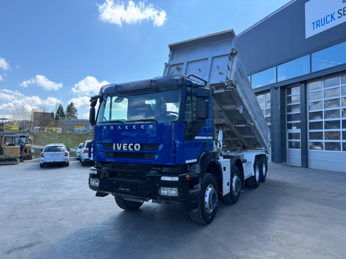 IVECO Trakker 450 8x4 3-Seitenkipper Moser - Truk jungkit: gambar 4 IVECO Trakker 450 8x4 3-Seitenkipper Moser - Truk jungkit: gambar 4
