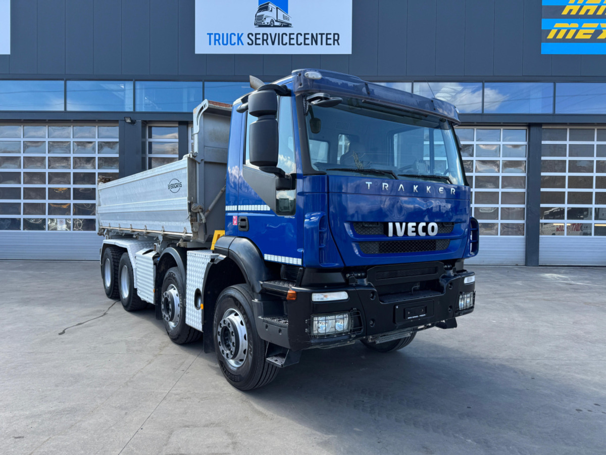 IVECO Trakker 450 8x4 3-Seitenkipper Moser - Truk jungkit: gambar 5 IVECO Trakker 450 8x4 3-Seitenkipper Moser - Truk jungkit: gambar 5