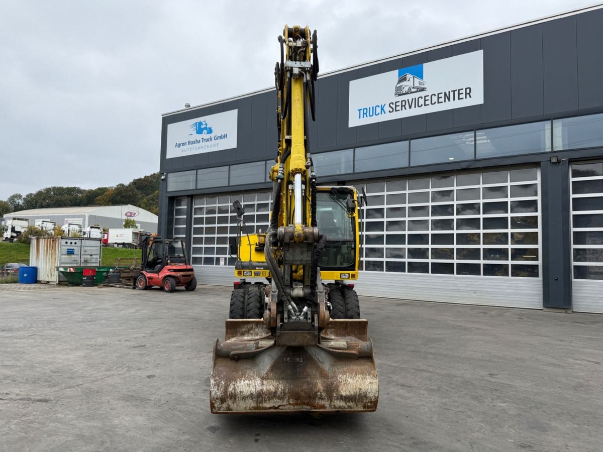 LIEBHERR 900 C 3xBuckets - Ekskavator roda: gambar 2 LIEBHERR 900 C 3xBuckets - Ekskavator roda: gambar 2