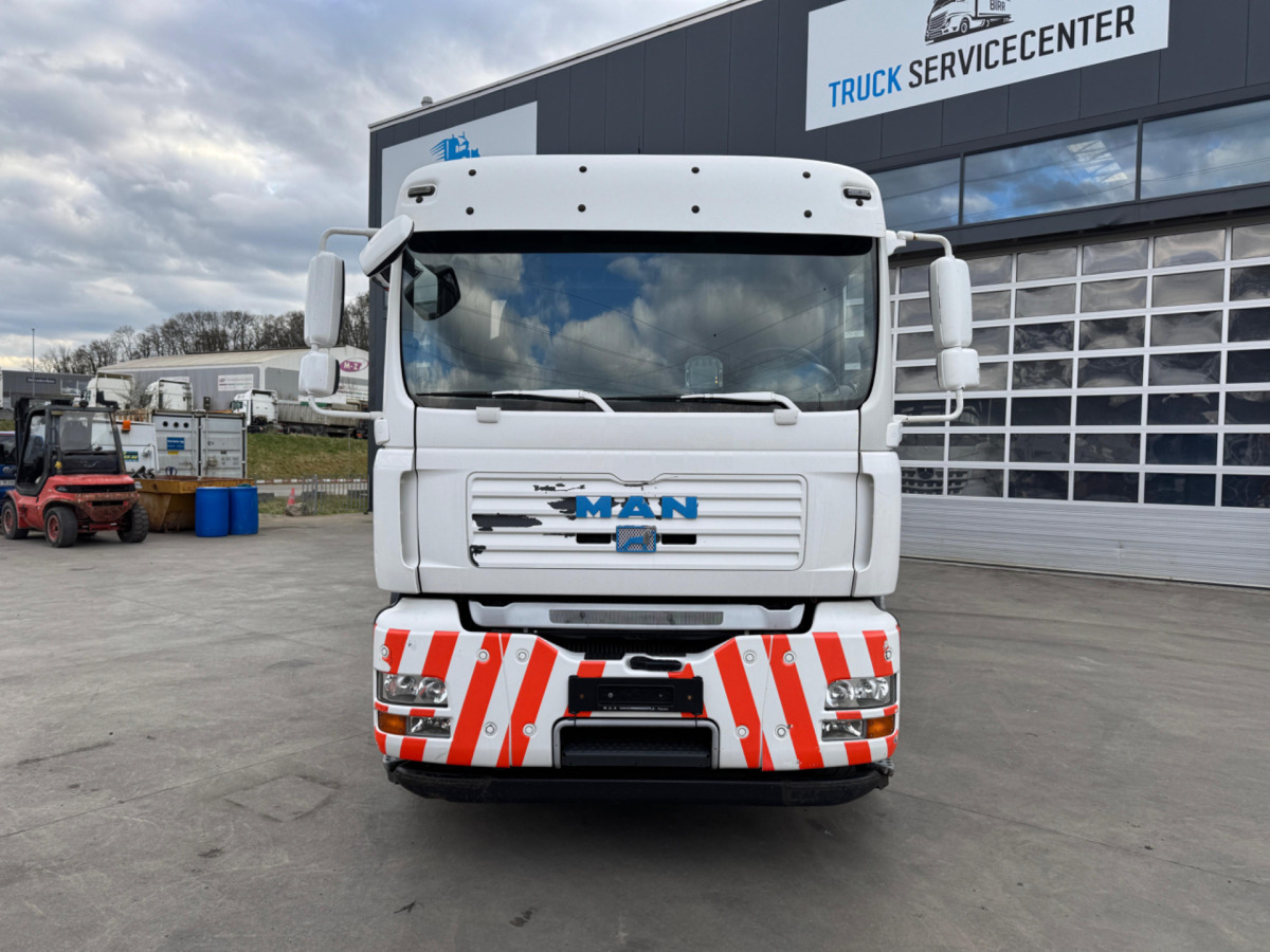 MAN TGA 26.440 6x2 PK16502-4 - Truk derek: gambar 3 MAN TGA 26.440 6x2 PK16502-4 - Truk derek: gambar 3