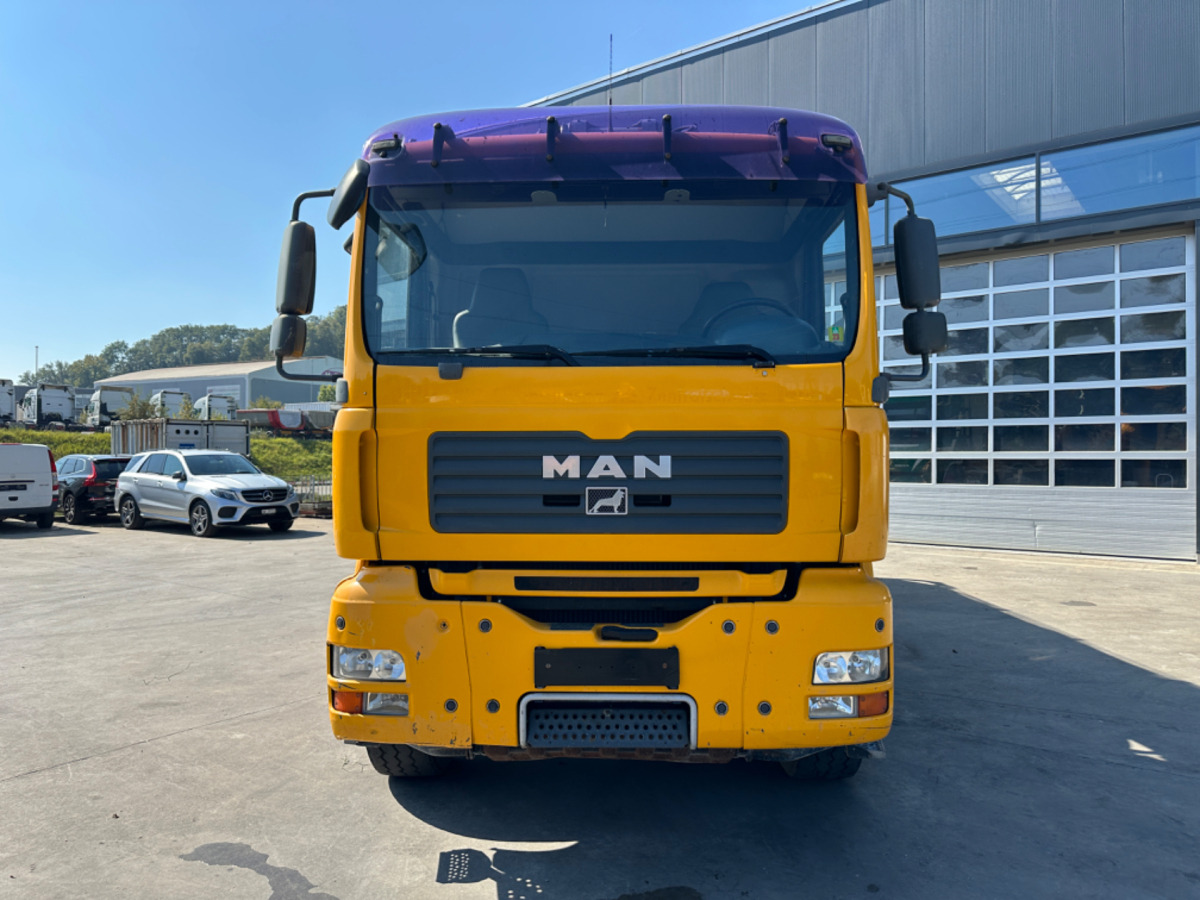 MAN TGA 41.440 8x4 Hallenpumpe 31M-5 - Truk pompa beton: gambar 2 MAN TGA 41.440 8x4 Hallenpumpe 31M-5 - Truk pompa beton: gambar 2