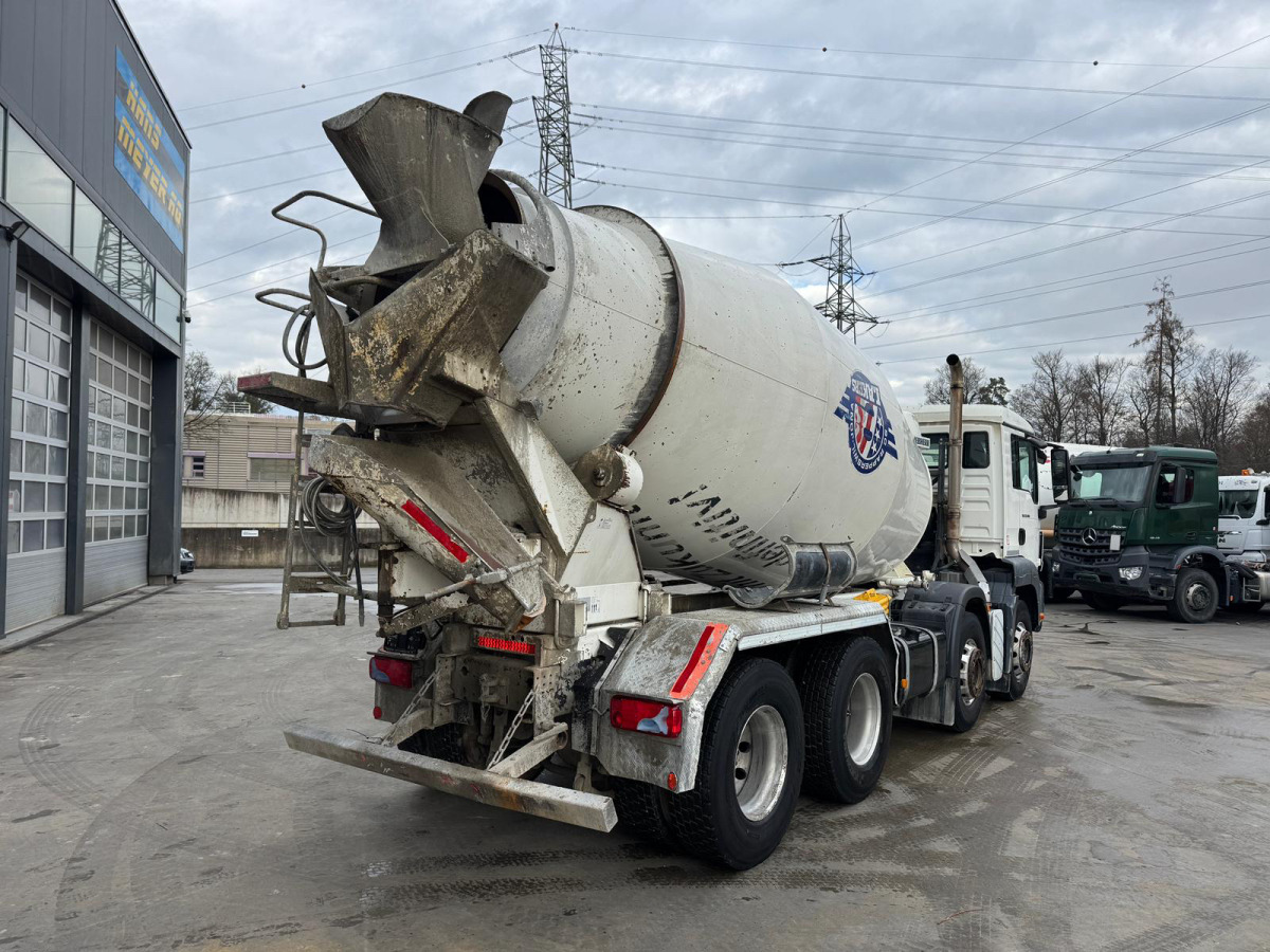 MAN TGS 32.440 8x4 Liebherr 9m3 - Truk pengaduk beton: gambar 5 MAN TGS 32.440 8x4 Liebherr 9m3 - Truk pengaduk beton: gambar 5