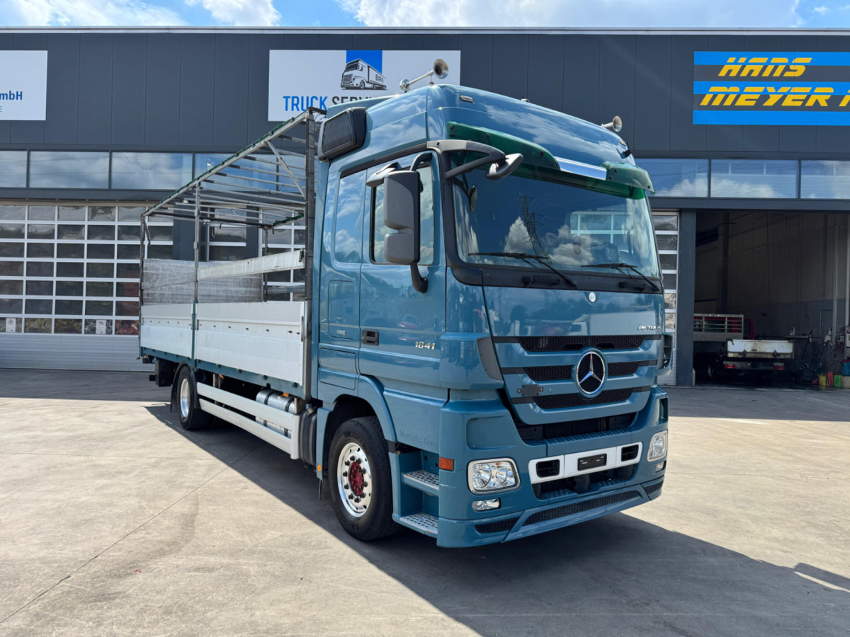 MERCEDES Actros 1841 4x2 - Truk dengan terpal samping: gambar 3 MERCEDES Actros 1841 4x2 - Truk dengan terpal samping: gambar 3