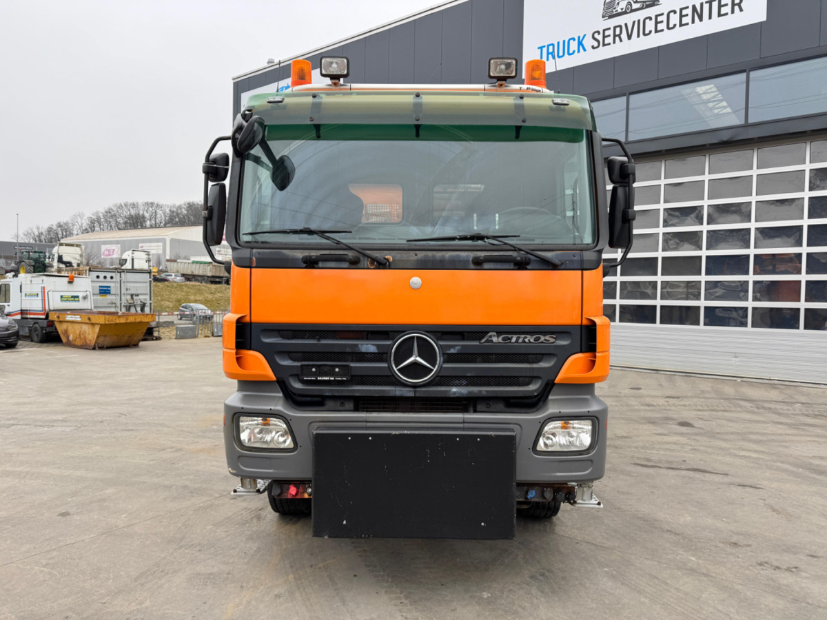 MERCEDES Actros 1841 4x4 mit Schneeplfug - Truk jungkit: gambar 3 MERCEDES Actros 1841 4x4 mit Schneeplfug - Truk jungkit: gambar 3