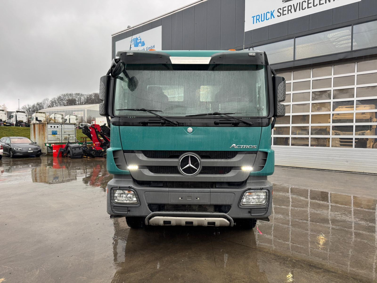 MERCEDES Actros 3248 8x4 Hiab 26T SWS - Hook lift: gambar 2 MERCEDES Actros 3248 8x4 Hiab 26T SWS - Hook lift: gambar 2