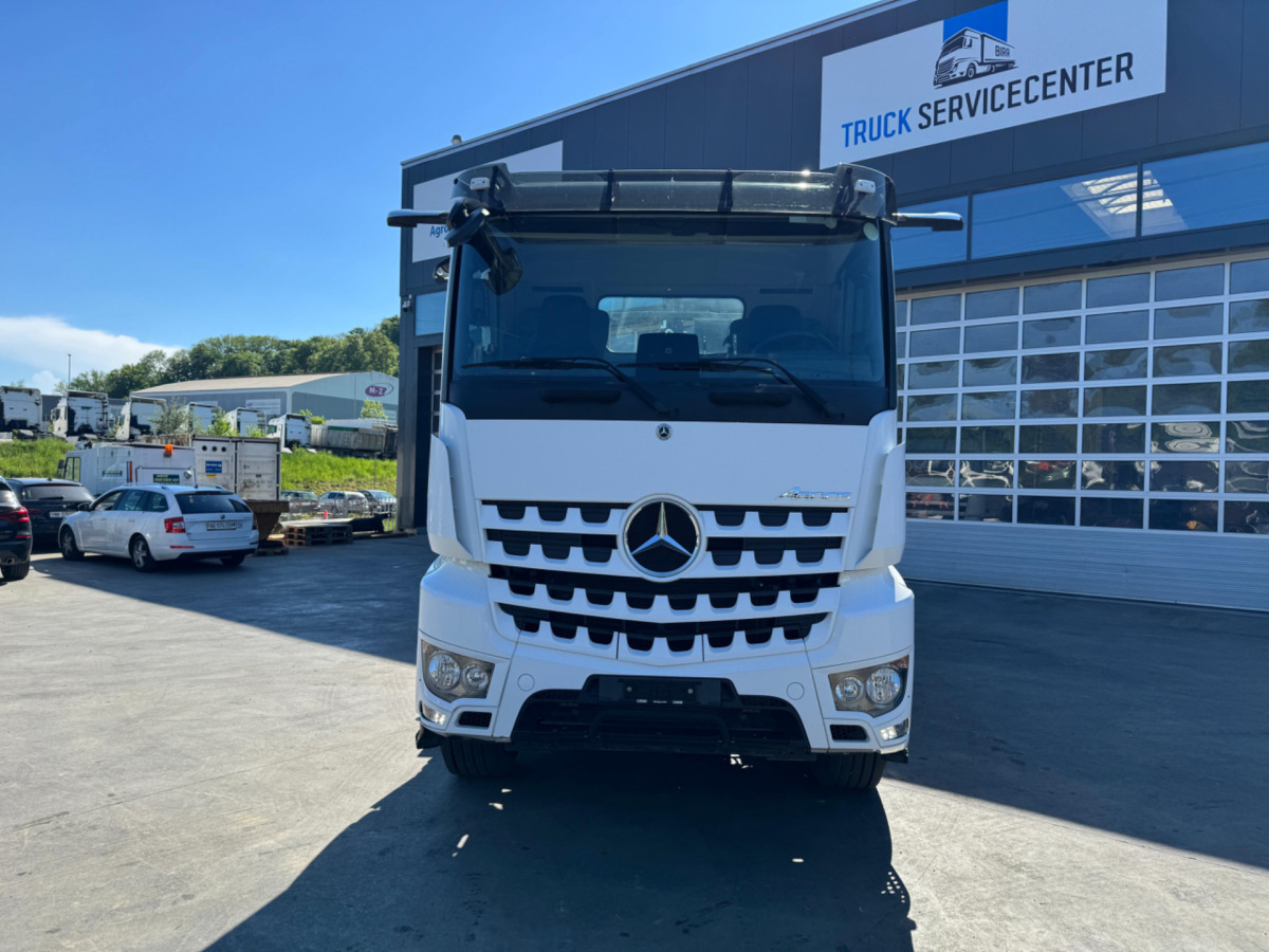 MERCEDES Arocs 3251 8x4 - Hook lift: gambar 2 MERCEDES Arocs 3251 8x4 - Hook lift: gambar 2