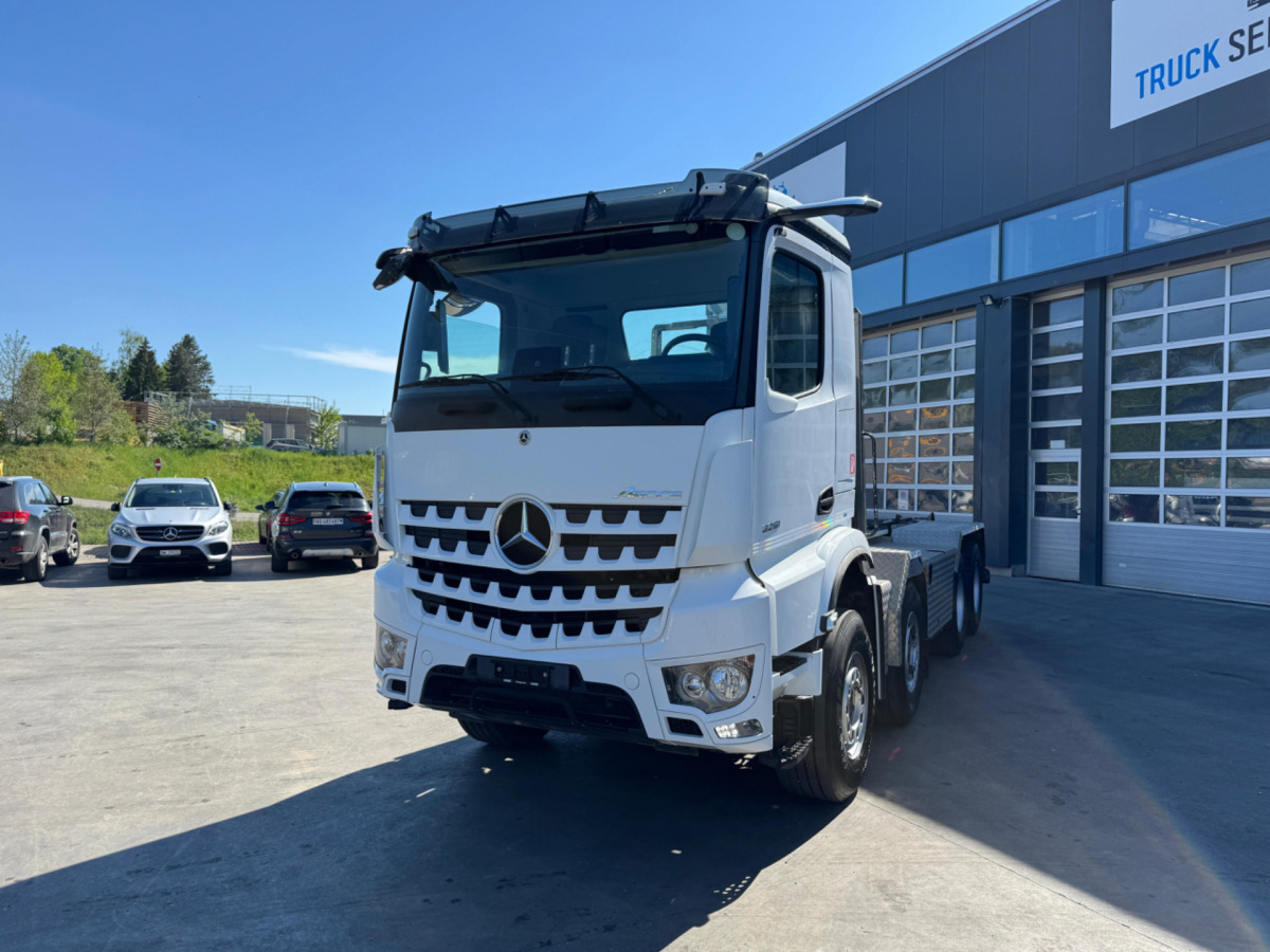 MERCEDES Arocs 3251 8x4 - Hook lift: gambar 1 MERCEDES Arocs 3251 8x4 - Hook lift: gambar 1