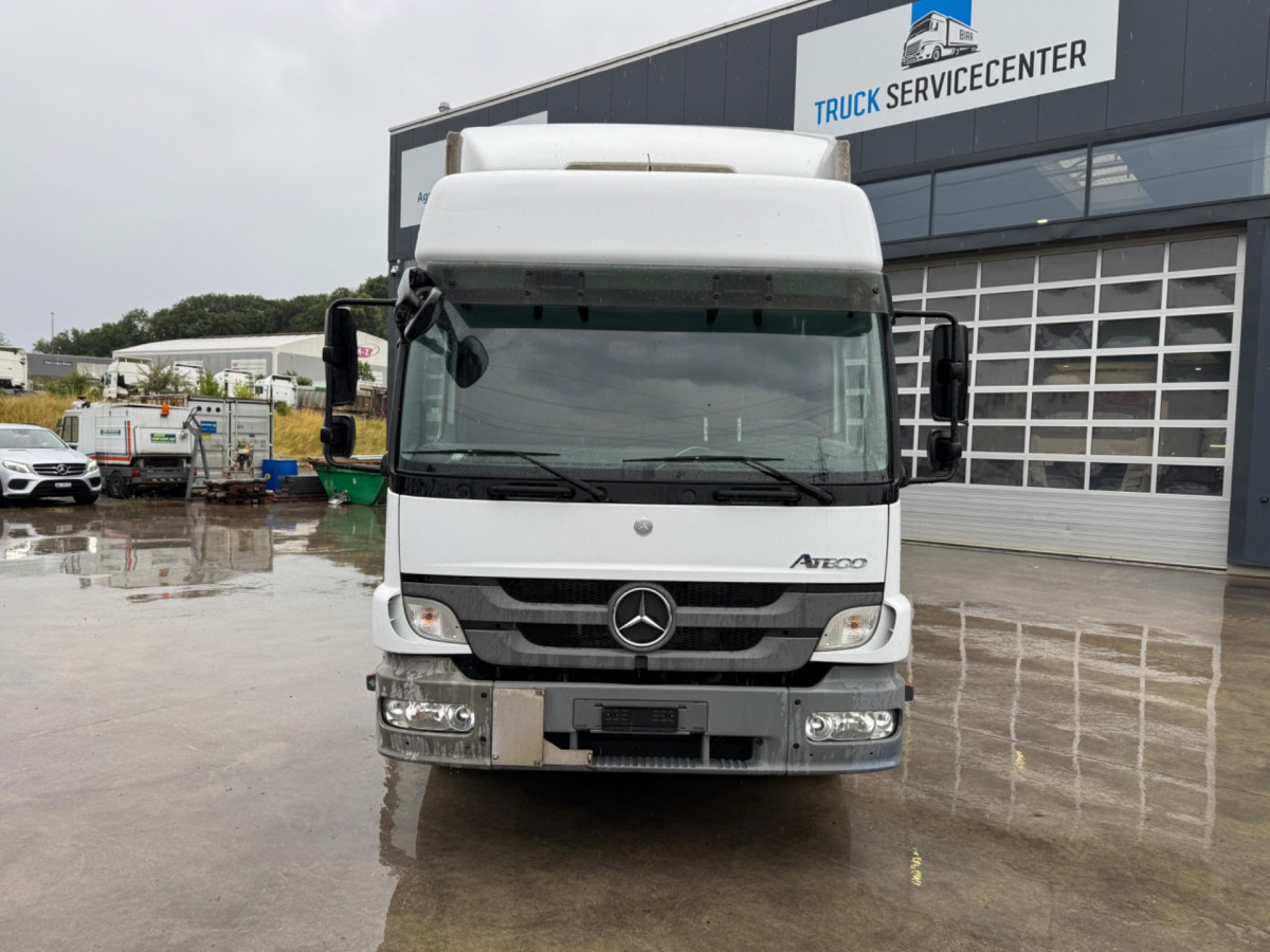 MERCEDES Atego 1529 4x2 - Truk dengan terpal samping: gambar 2 MERCEDES Atego 1529 4x2 - Truk dengan terpal samping: gambar 2