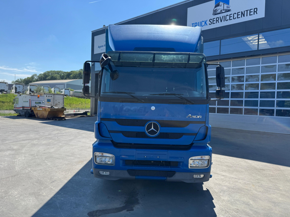 MERCEDES Axor 1833 4x2 - Truk dengan terpal samping: gambar 2 MERCEDES Axor 1833 4x2 - Truk dengan terpal samping: gambar 2
