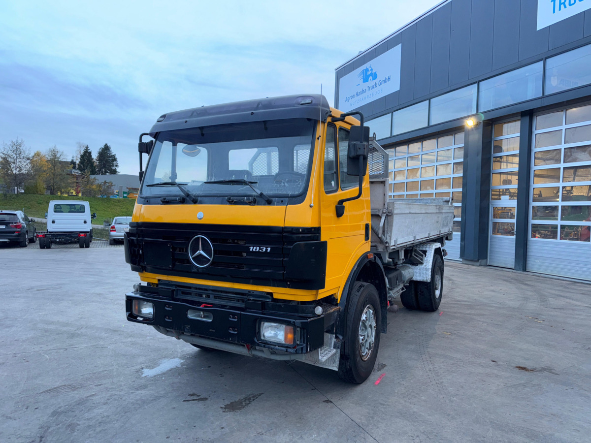 MERCEDES SK 1831 4x2 5m3 Kipper - Truk jungkit: gambar 2 MERCEDES SK 1831 4x2 5m3 Kipper - Truk jungkit: gambar 2