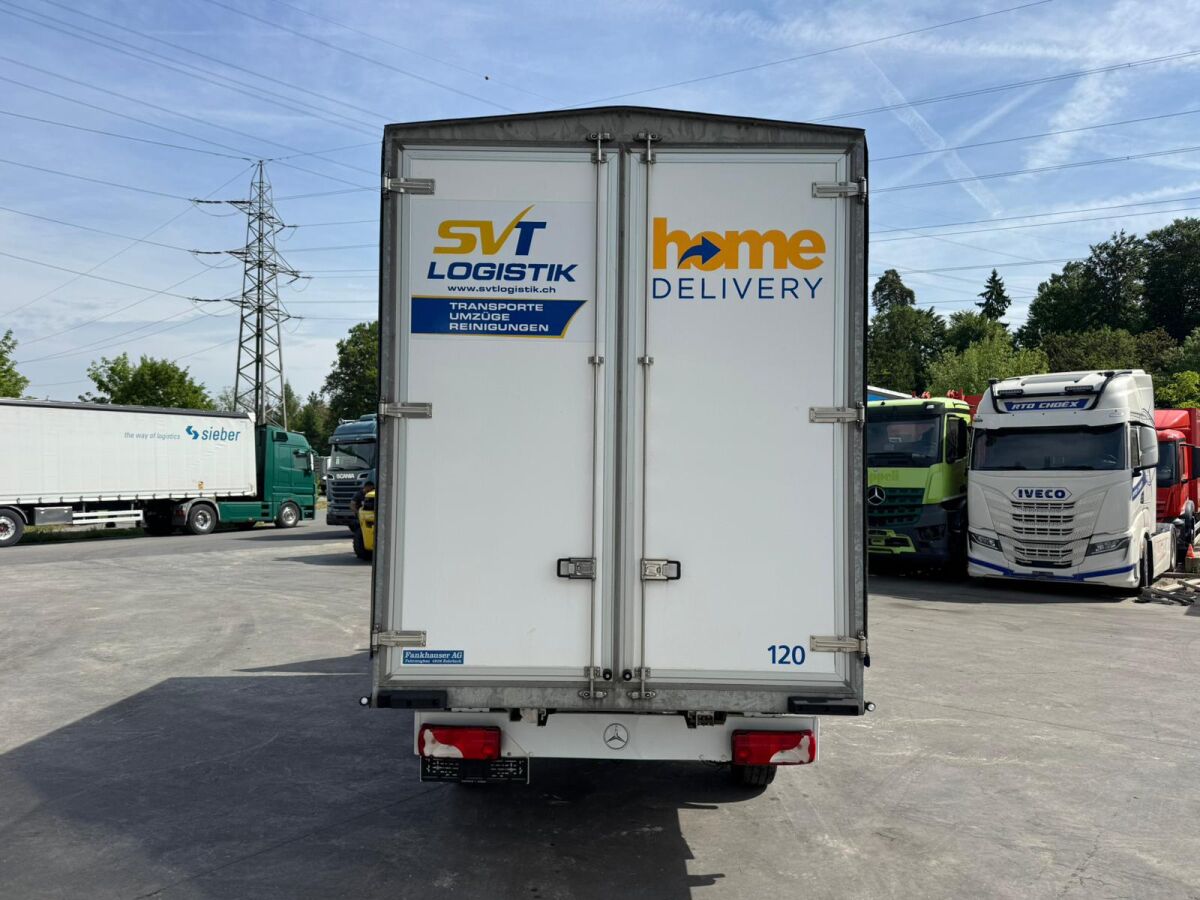 MERCEDES Sprinter 317CDI 4x2 - Van dengan terpal samping: gambar 5 MERCEDES Sprinter 317CDI 4x2 - Van dengan terpal samping: gambar 5