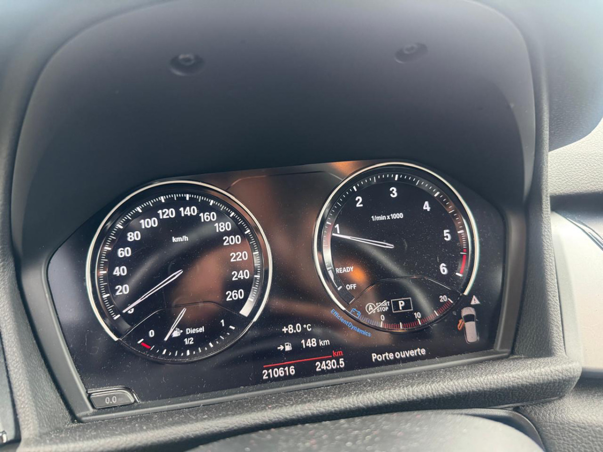 Hatchback Marke BMW 218d xDrive: gambar 13
