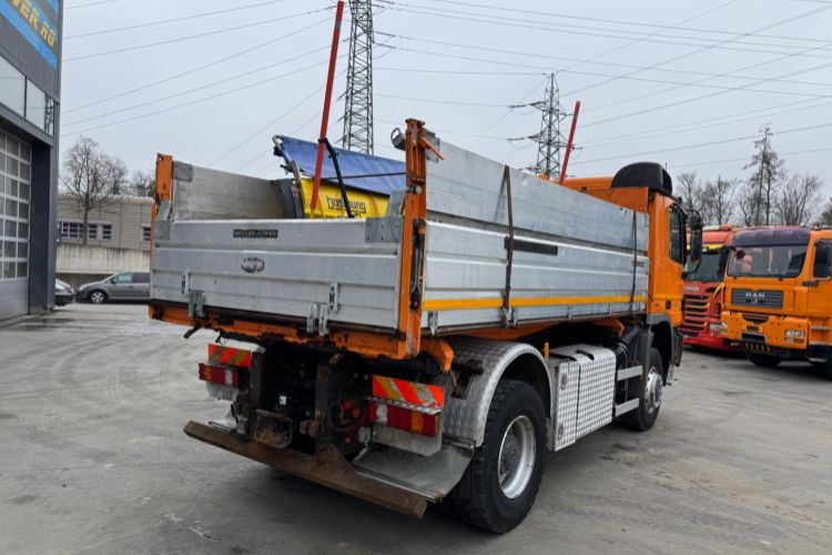 Mercedes-Benz Actros 1841 4x4 mit Schneeplfug - Truk jungkit: gambar 5 Mercedes-Benz Actros 1841 4x4 mit Schneeplfug - Truk jungkit: gambar 5
