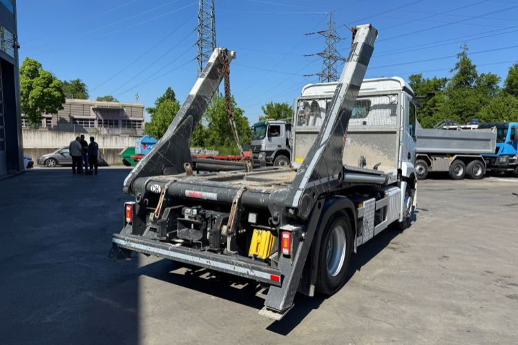 Mercedes-Benz Actros 1843 4x2 Trösch - Truk jungkit: gambar 5 Mercedes-Benz Actros 1843 4x2 Trösch - Truk jungkit: gambar 5