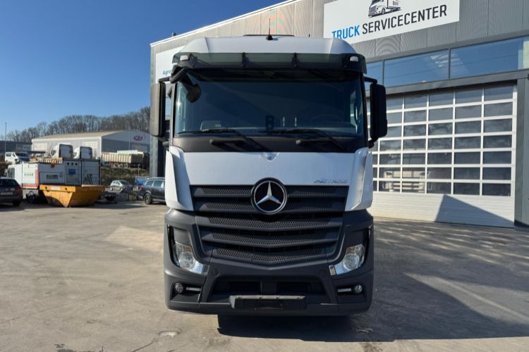 Mercedes-Benz Actros 2545 6x2 - Truk dengan terpal samping: gambar 2 Mercedes-Benz Actros 2545 6x2 - Truk dengan terpal samping: gambar 2