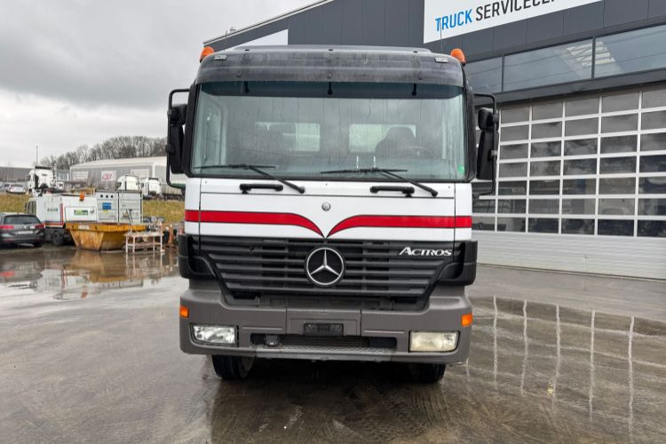 Mercedes-Benz Actros 3243 Moser Bordmatic - Truk jungkit: gambar 3 Mercedes-Benz Actros 3243 Moser Bordmatic - Truk jungkit: gambar 3