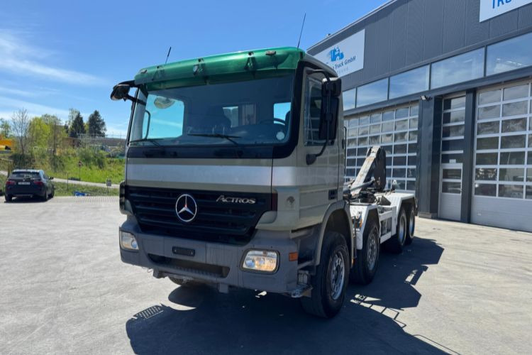 Mercedes-Benz Actros 3244 8x4 Hiab 26T AHK - Hook lift: gambar 1 Mercedes-Benz Actros 3244 8x4 Hiab 26T AHK - Hook lift: gambar 1