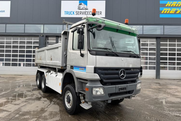 Mercedes-Benz Actros 3348 6x6 Bordmatic - Truk jungkit: gambar 4 Mercedes-Benz Actros 3348 6x6 Bordmatic - Truk jungkit: gambar 4