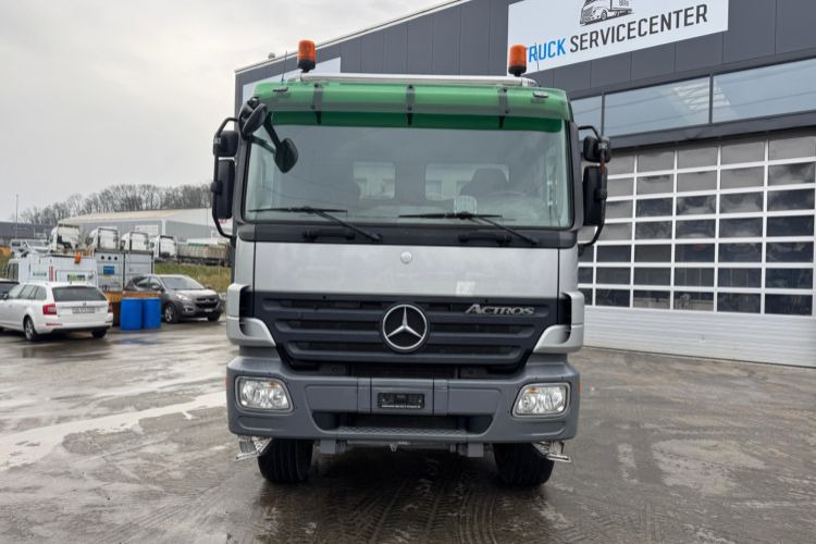 Mercedes-Benz Actros 3348 6x6 Bordmatic - Truk jungkit: gambar 3 Mercedes-Benz Actros 3348 6x6 Bordmatic - Truk jungkit: gambar 3
