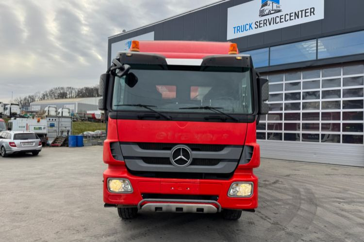 Mercedes-Benz Actros 4144 8x4 MTS Saugbagger - Truk vakum: gambar 3 Mercedes-Benz Actros 4144 8x4 MTS Saugbagger - Truk vakum: gambar 3