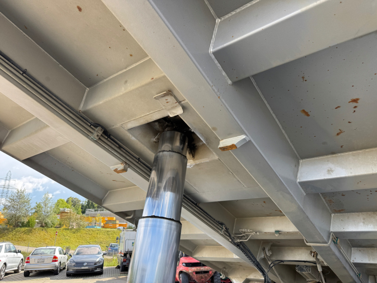 SCANIA G490 10x4 Moser 2S - Truk jungkit: gambar 3 SCANIA G490 10x4 Moser 2S - Truk jungkit: gambar 3