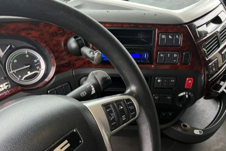 Tractor head DAF XF460 SUPERSPACE: gambar 13