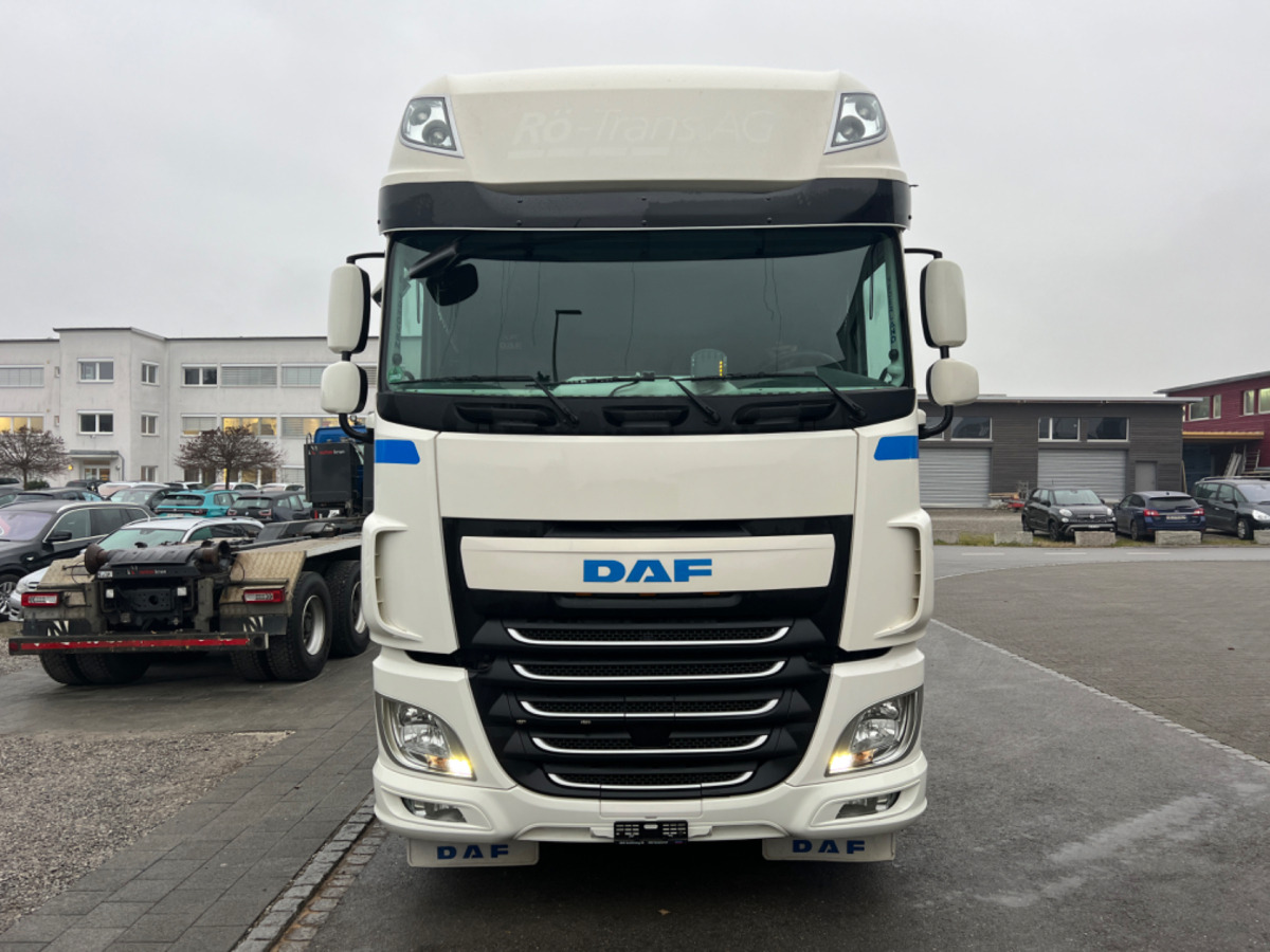 DAF XF460 SUPERSPACE - Tractor head: gambar 2 DAF XF460 SUPERSPACE - Tractor head: gambar 2