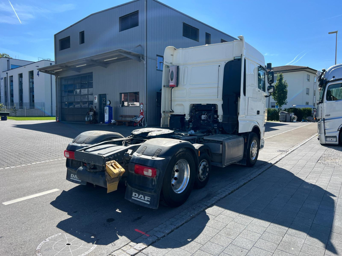 DAF XF510 6x2 - Tractor head: gambar 4 DAF XF510 6x2 - Tractor head: gambar 4