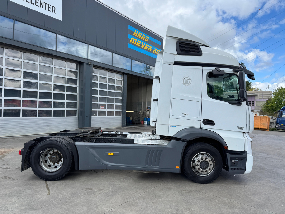 MERCEDES Actros 1842 4x2 - Tractor head: gambar 4 MERCEDES Actros 1842 4x2 - Tractor head: gambar 4