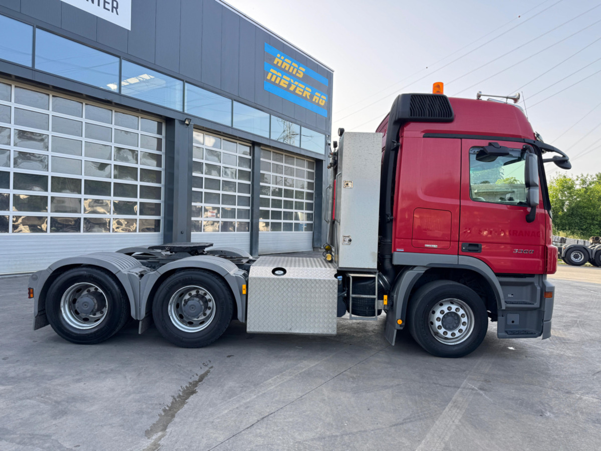 MERCEDES Actros 3360 V8 6x4 - Tractor head: gambar 4 MERCEDES Actros 3360 V8 6x4 - Tractor head: gambar 4