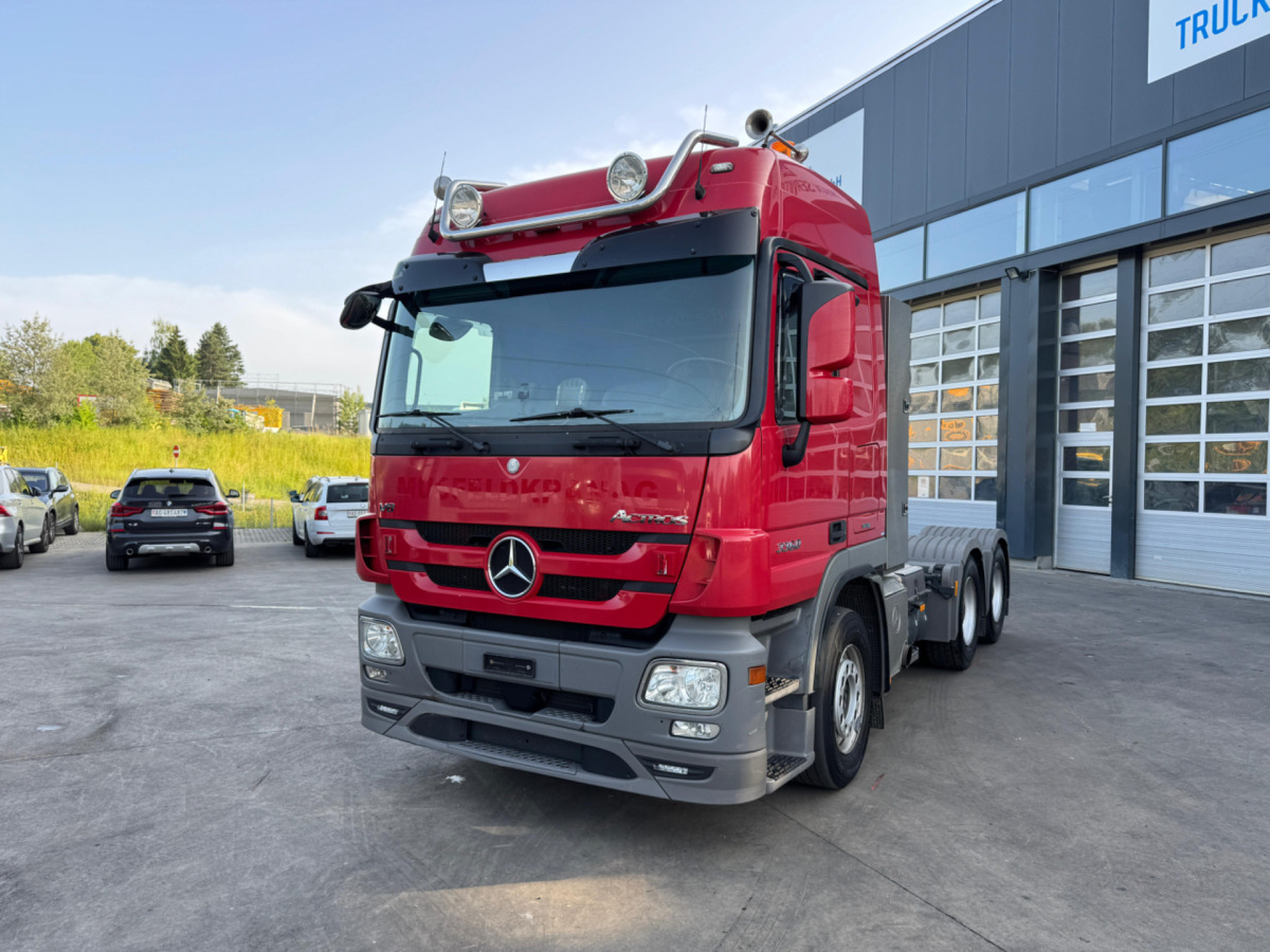 MERCEDES Actros 3360 V8 6x4 - Tractor head: gambar 1 MERCEDES Actros 3360 V8 6x4 - Tractor head: gambar 1