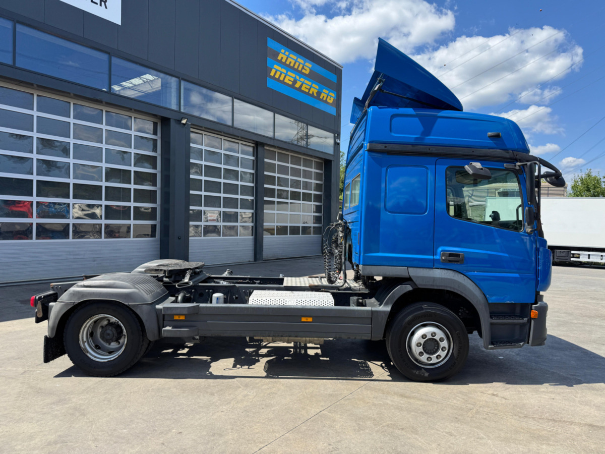 MERCEDES Atego 1330 4x2 - Tractor head: gambar 4 MERCEDES Atego 1330 4x2 - Tractor head: gambar 4