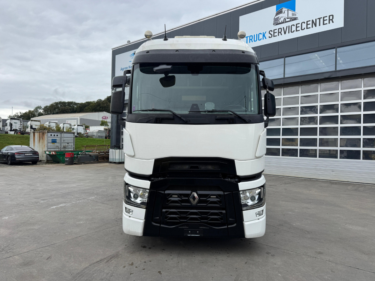 RENAULT T520 6x2 70.000KG - Tractor head: gambar 2 RENAULT T520 6x2 70.000KG - Tractor head: gambar 2