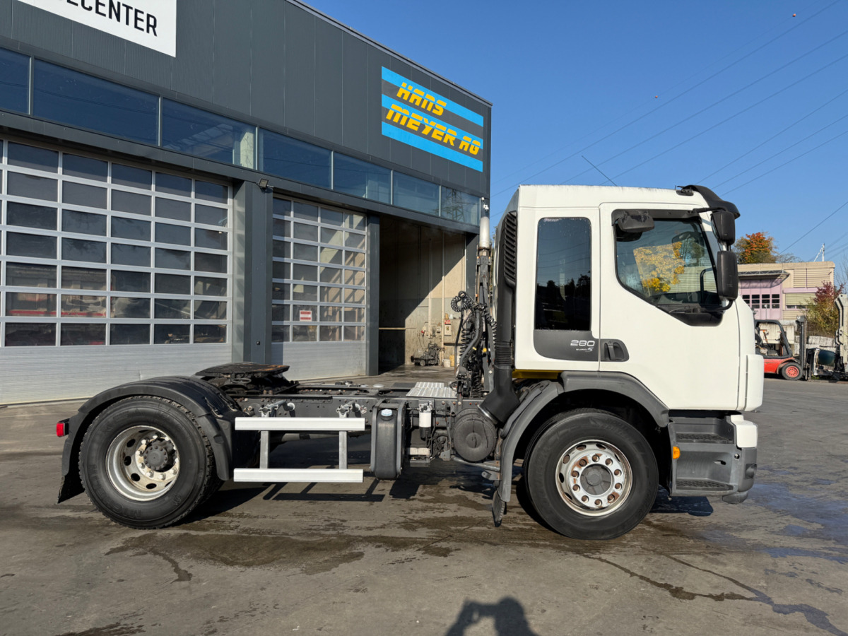 VOLVO FE-280 4x2 - Tractor head: gambar 4 VOLVO FE-280 4x2 - Tractor head: gambar 4