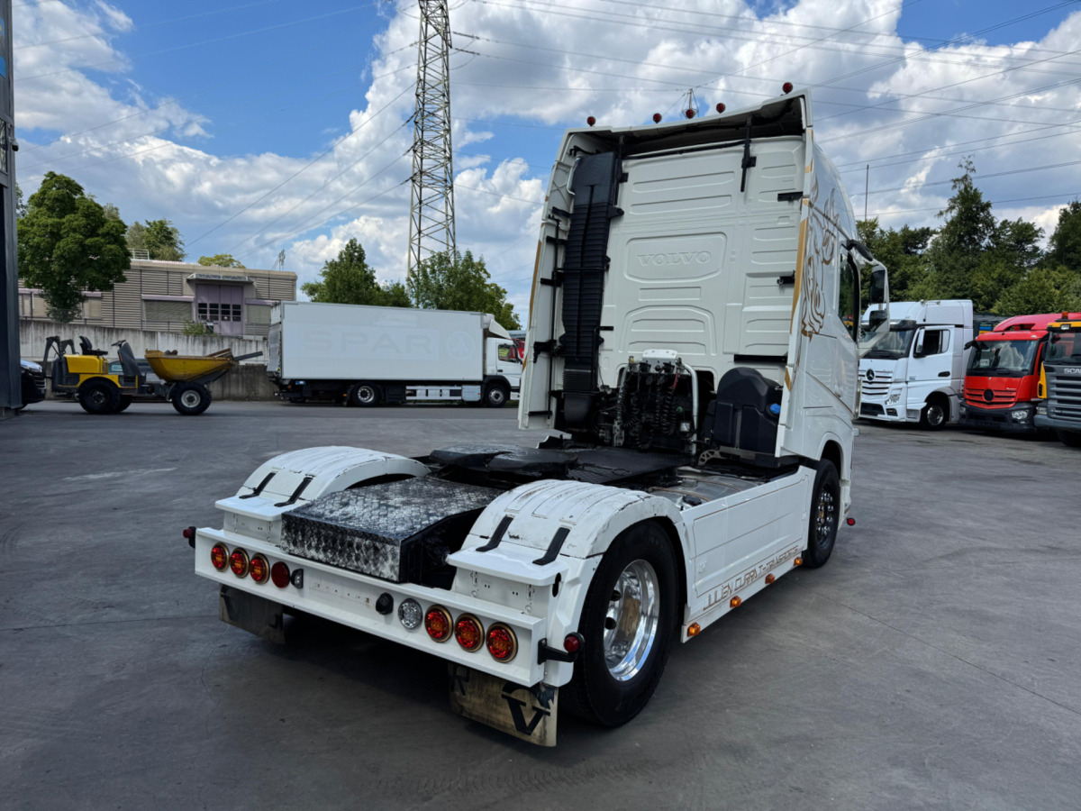 VOLVO FH-460 4x2 - Tractor head: gambar 5 VOLVO FH-460 4x2 - Tractor head: gambar 5