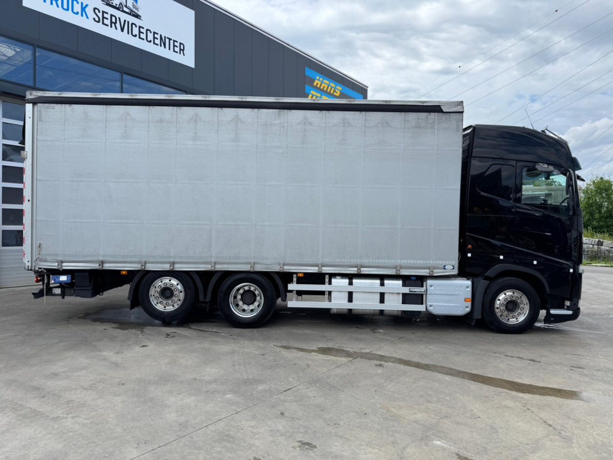 VOLVO FH-540 6x2 - Truk dengan terpal samping: gambar 4 VOLVO FH-540 6x2 - Truk dengan terpal samping: gambar 4