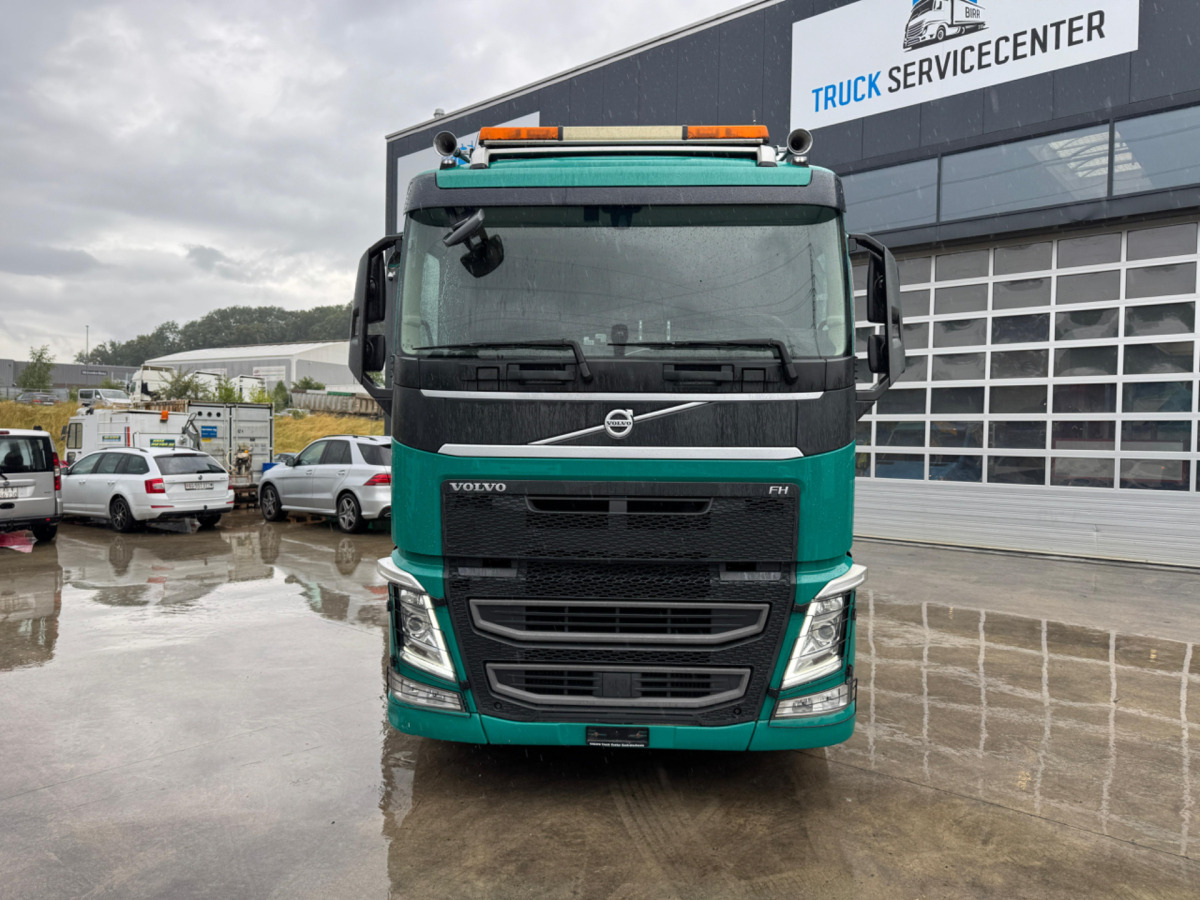 VOLVO FH-540 6x2 Tajfun L300Z - Truk logging, Truk derek: gambar 2 VOLVO FH-540 6x2 Tajfun L300Z - Truk logging, Truk derek: gambar 2