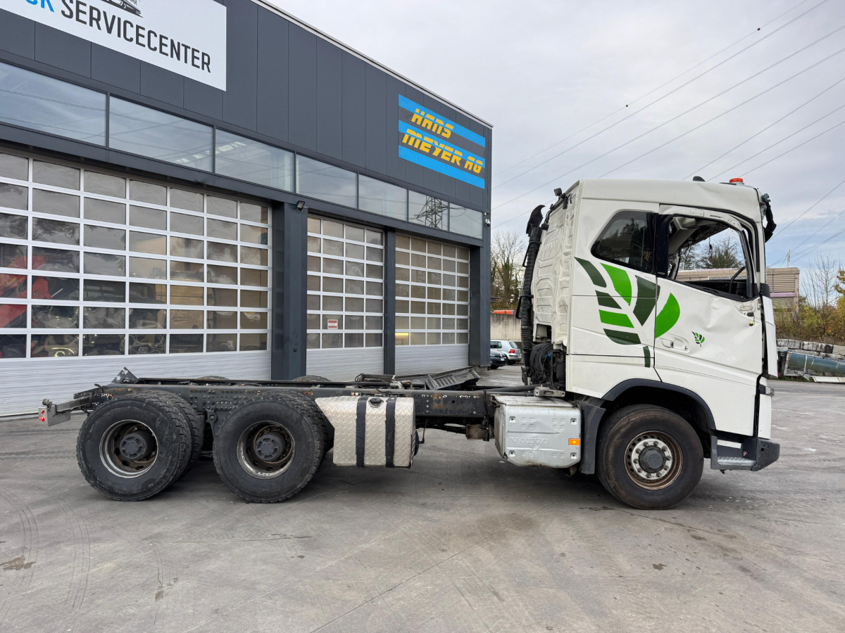 VOLVO FH16-650 6x6 X-Track Unfall - Truk sasis: gambar 4 VOLVO FH16-650 6x6 X-Track Unfall - Truk sasis: gambar 4