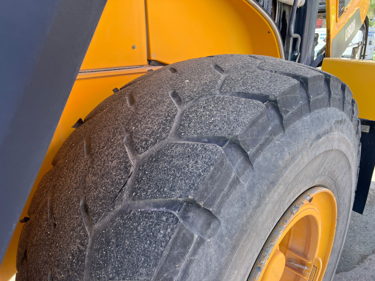 VOLVO L180H - Wheel loader: gambar 3 VOLVO L180H - Wheel loader: gambar 3