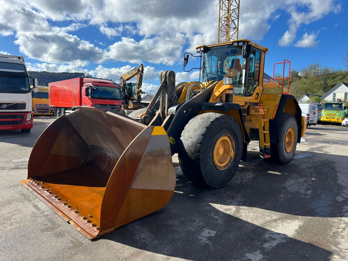 VOLVO L180H - Wheel loader: gambar 2 VOLVO L180H - Wheel loader: gambar 2