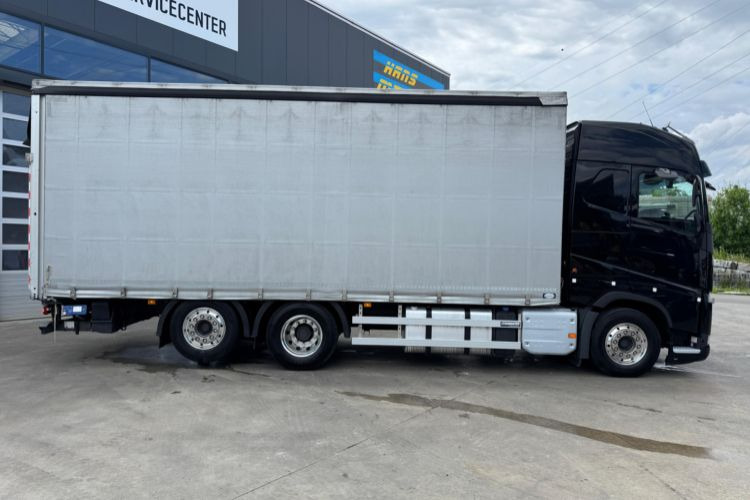 Volvo FH-540 6x2 - Truk dengan terpal samping: gambar 4 Volvo FH-540 6x2 - Truk dengan terpal samping: gambar 4