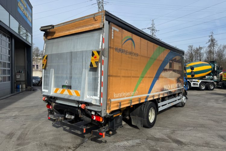 Volvo FLL-290 - Truk dengan terpal samping: gambar 5 Volvo FLL-290 - Truk dengan terpal samping: gambar 5