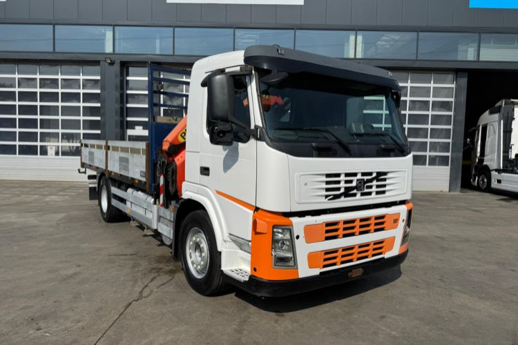 Volvo FM-300 4x2 Palfinger 16502-5 - Truk derek: gambar 4 Volvo FM-300 4x2 Palfinger 16502-5 - Truk derek: gambar 4