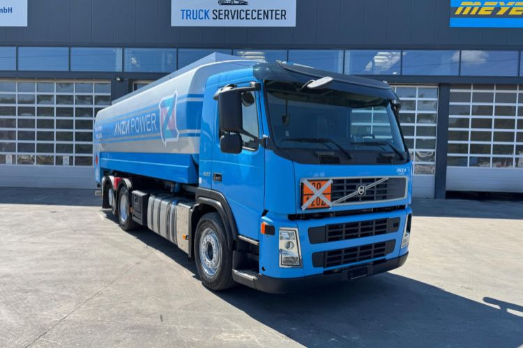 Volvo FM-500 6x2 Tankwagen - Truk tangki: gambar 2 Volvo FM-500 6x2 Tankwagen - Truk tangki: gambar 2