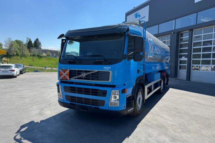 Volvo FM-500 6x2 Tankwagen - Truk tangki: gambar 1 Volvo FM-500 6x2 Tankwagen - Truk tangki: gambar 1