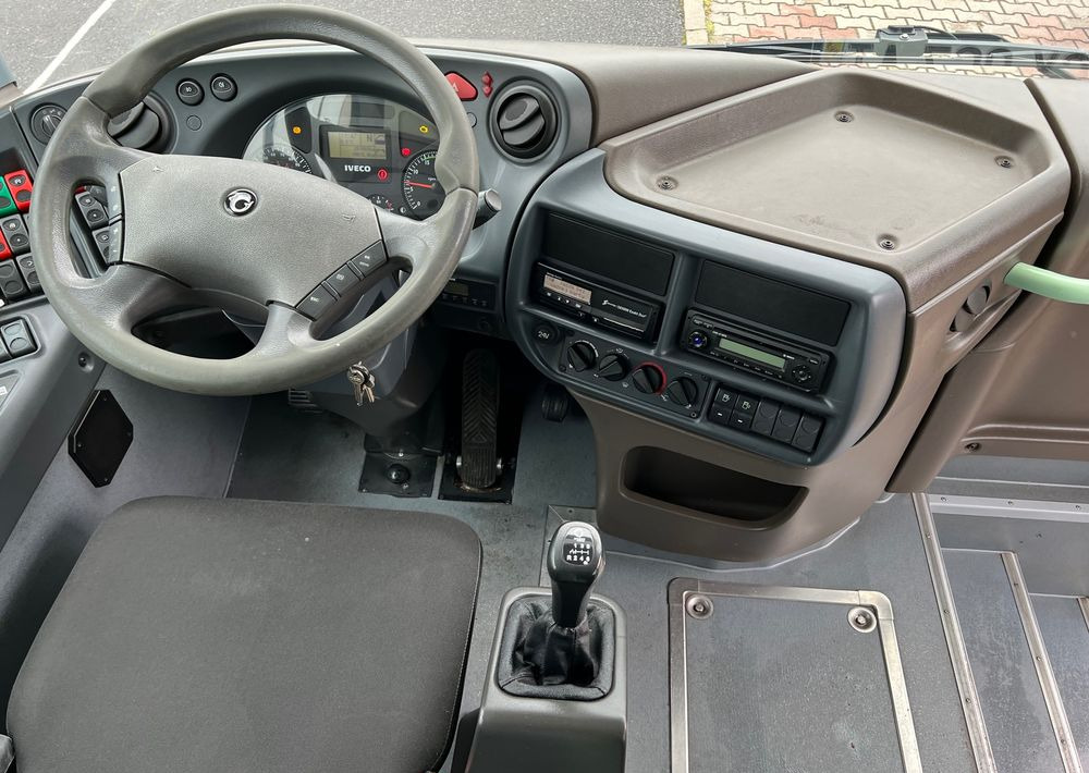 Bus pinggiran kota Irisbus Recreo / Crossway / euro 5 EEV/ mały przebieg / Cena:145000zł netto: gambar 7